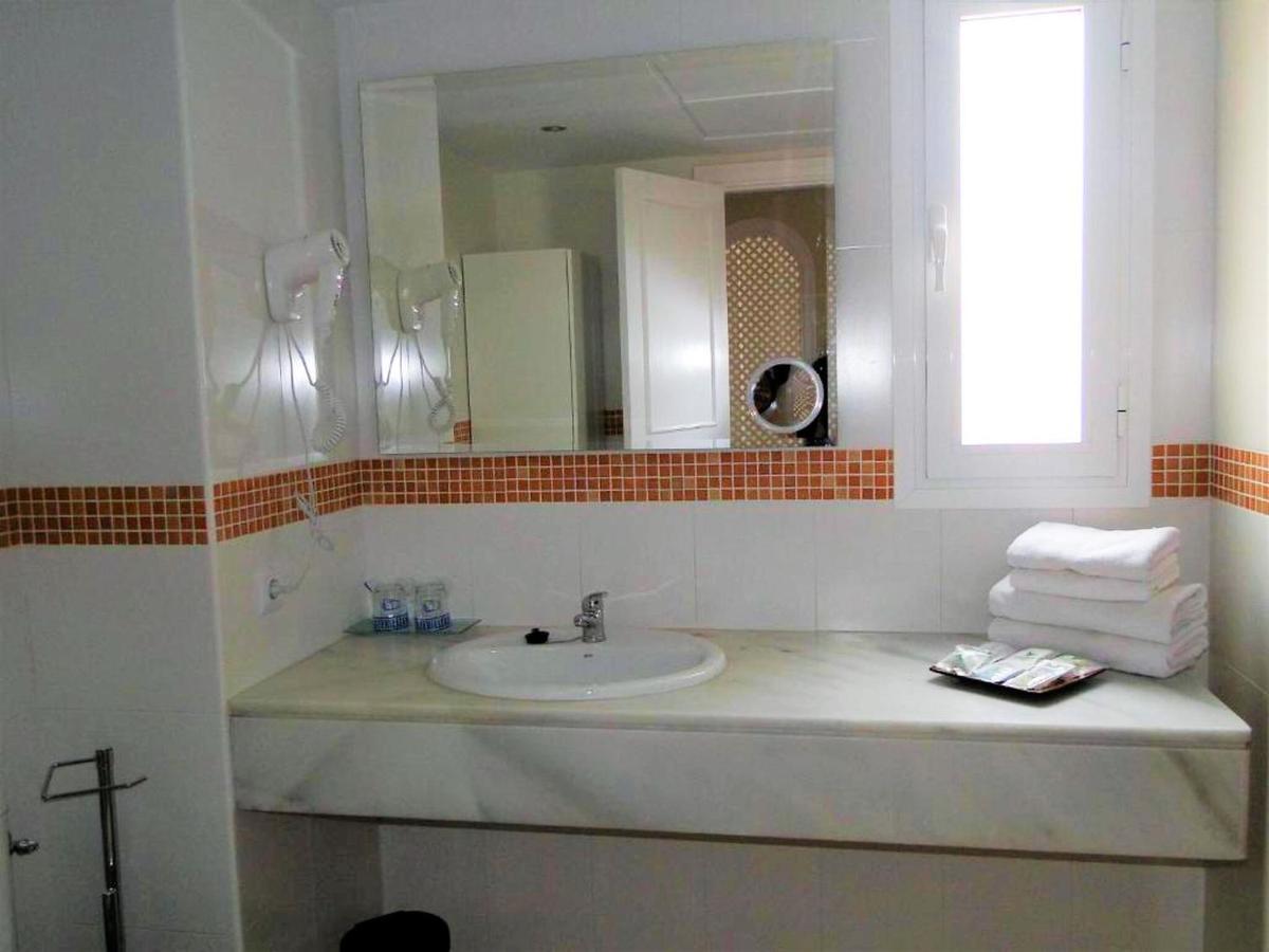 Attractive Holiday Home In Roquetas De Mar Surrounded By Beaches المظهر الخارجي الصورة